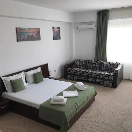 Cristiana * إيفوري نورد